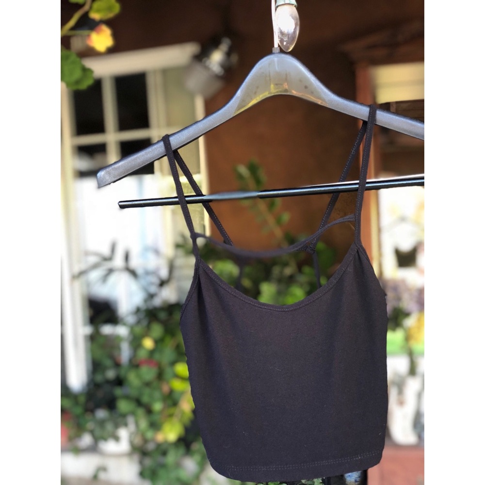 Sz S strappy black crop top